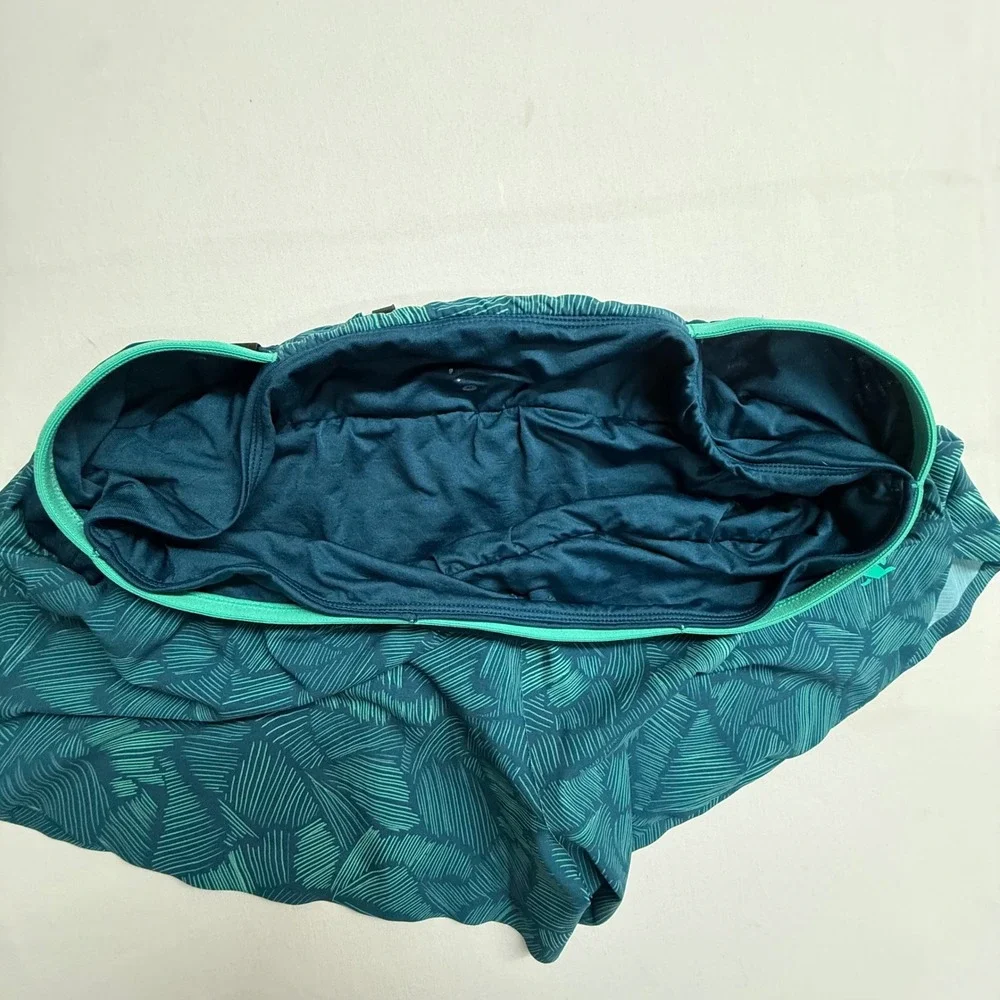 Rabbit RW244 Womens XL Running Shorts Tropical Print Lined Zip Pocket Teal